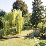 Near The Lakeside Villa Lesa